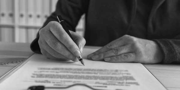 Derecho Mercantil / Abogados Mercantilistas  Jorba · Asesoramiento Contratación y Reclamación de Pólizas de Seguro Comercial